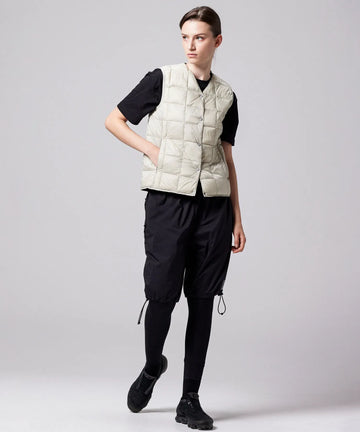Unisex Basic V-Neck Button Down Vest – TAION US