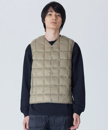 Unisex Basic V-Neck Button Down Vest – TAION US