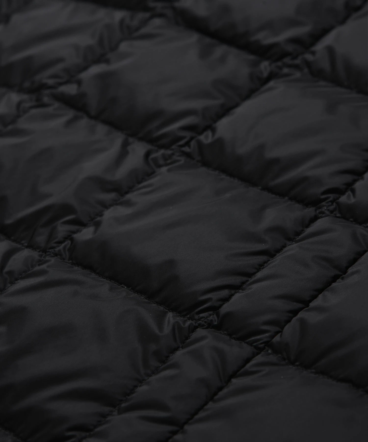 TAION Unisex Basic Hi Neck Knit/Down Jacket