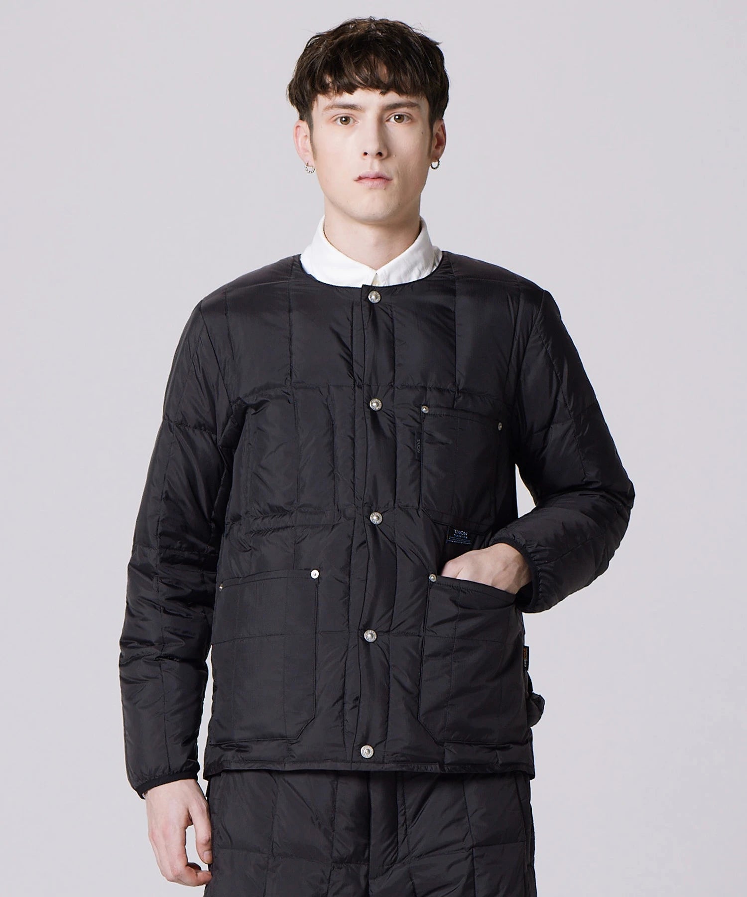 Unisex Work Crew Neck Down Jacket – TAION US Unisex Work Crew Neck Down Jacket – TAION US